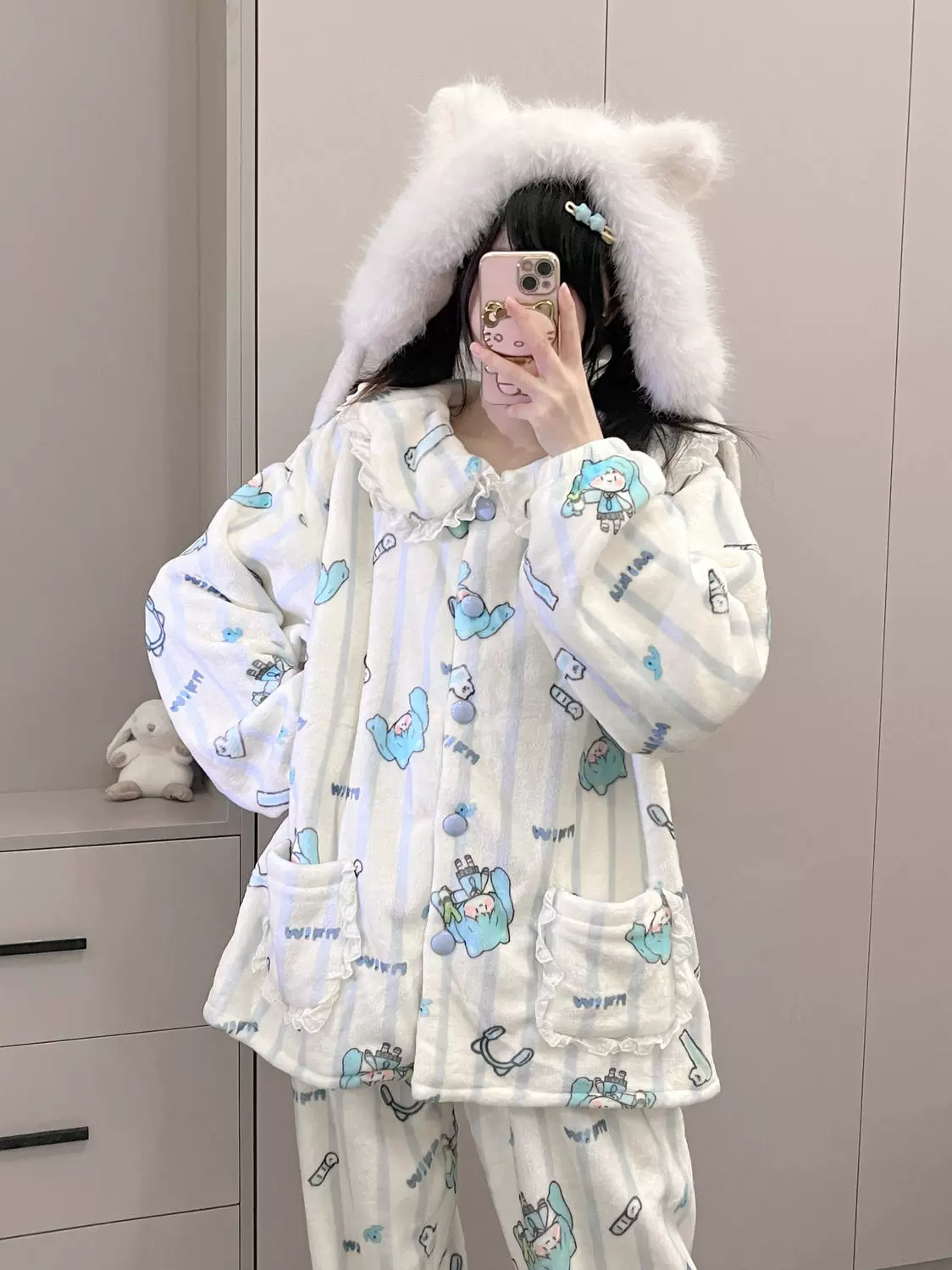 Fanmade Hatsune Miku Flannel Pajamas – Thick Warm Cartoon Loungewear - Image 3