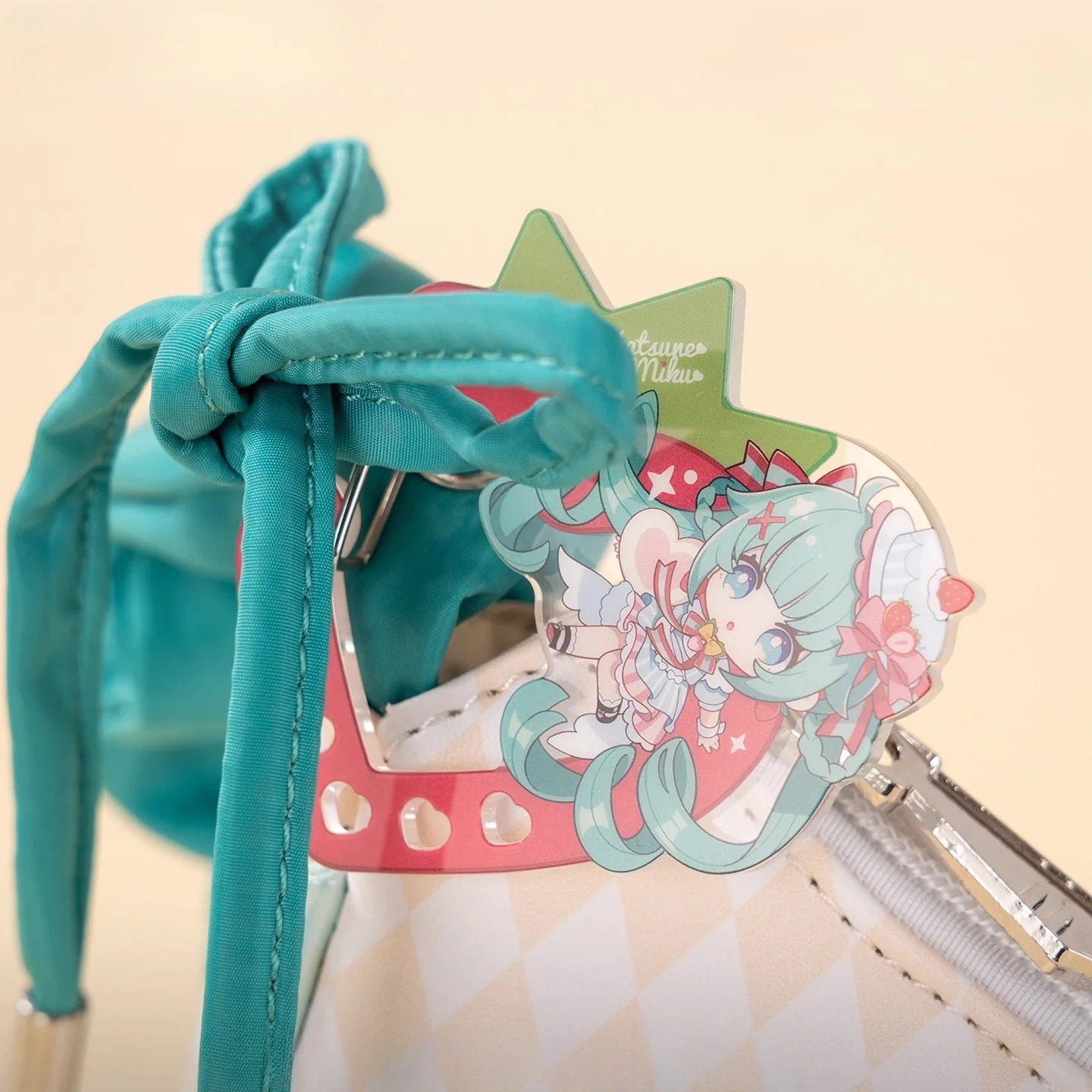 Hatsune Miku Sweet Crossbody Shoulder Bag – Casual Commuter Style - Image 3