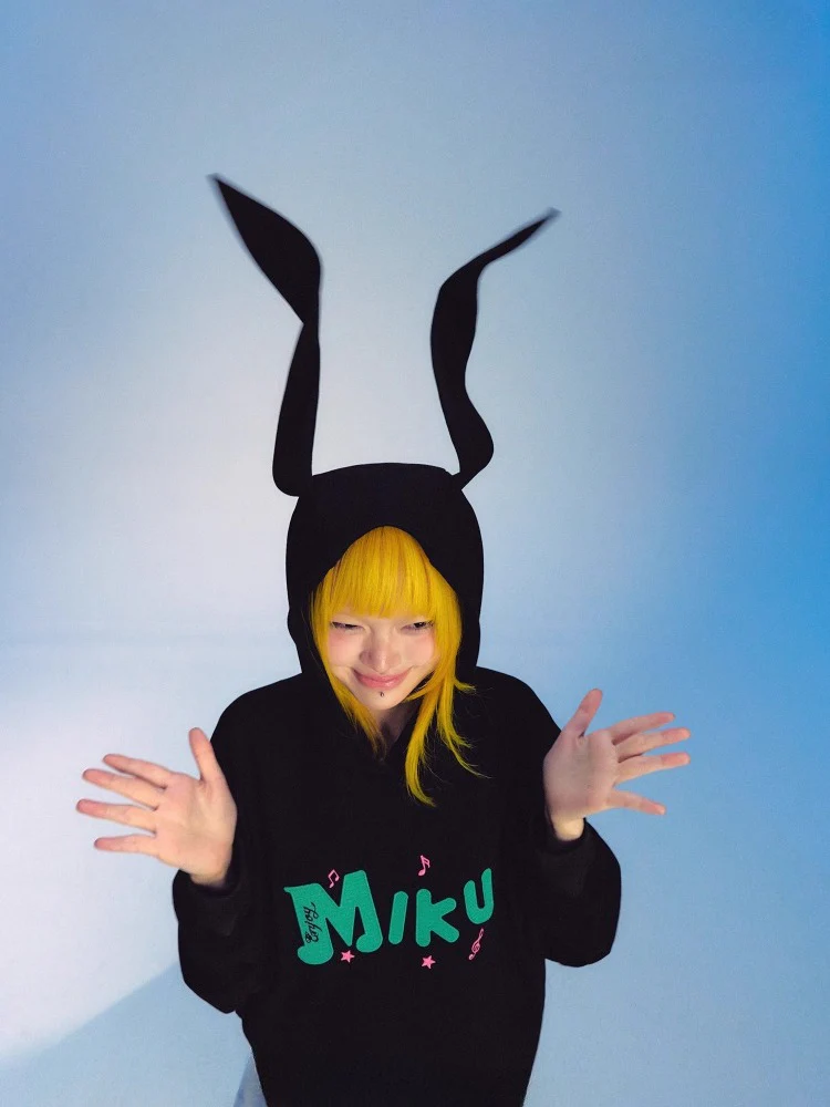 Official Licensed Hatsune Miku Twin-Tail Music Note Air-Layer Jacket – Cozy Fall Oversized Style - Image 3