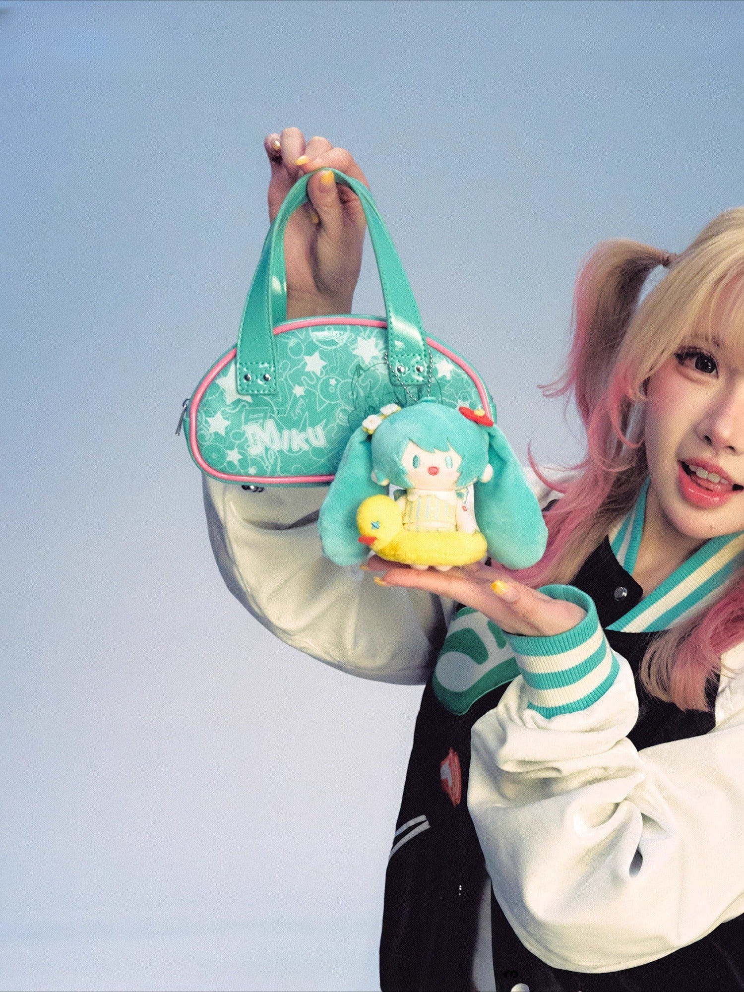 Hatsune Miku Versatile Tote Bag - Image 5