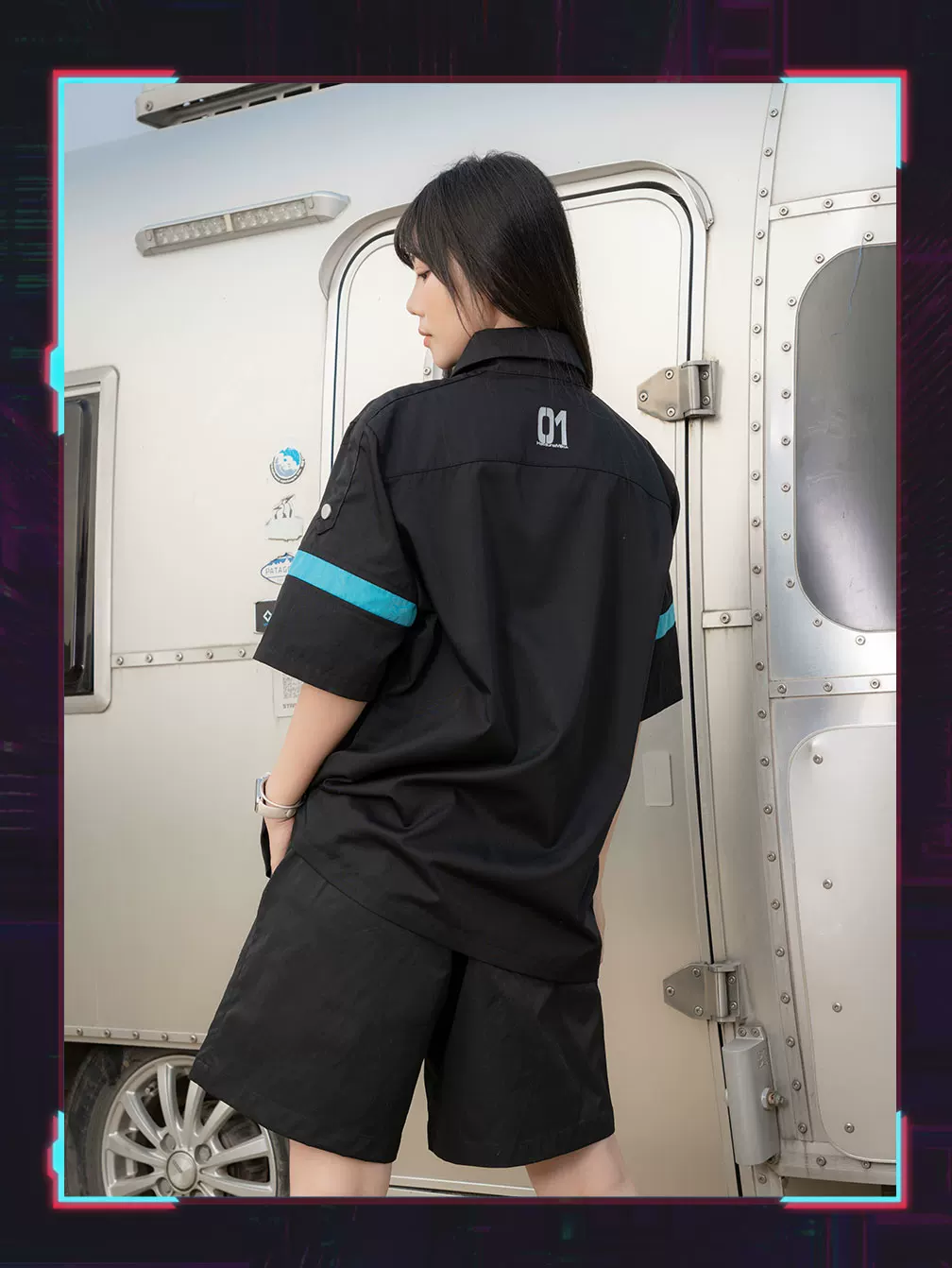 Official Hatsune Miku Neon EDM Short Sleeve Cargo Shirt, Loose-Fit Summer Top for Couples - Image 7