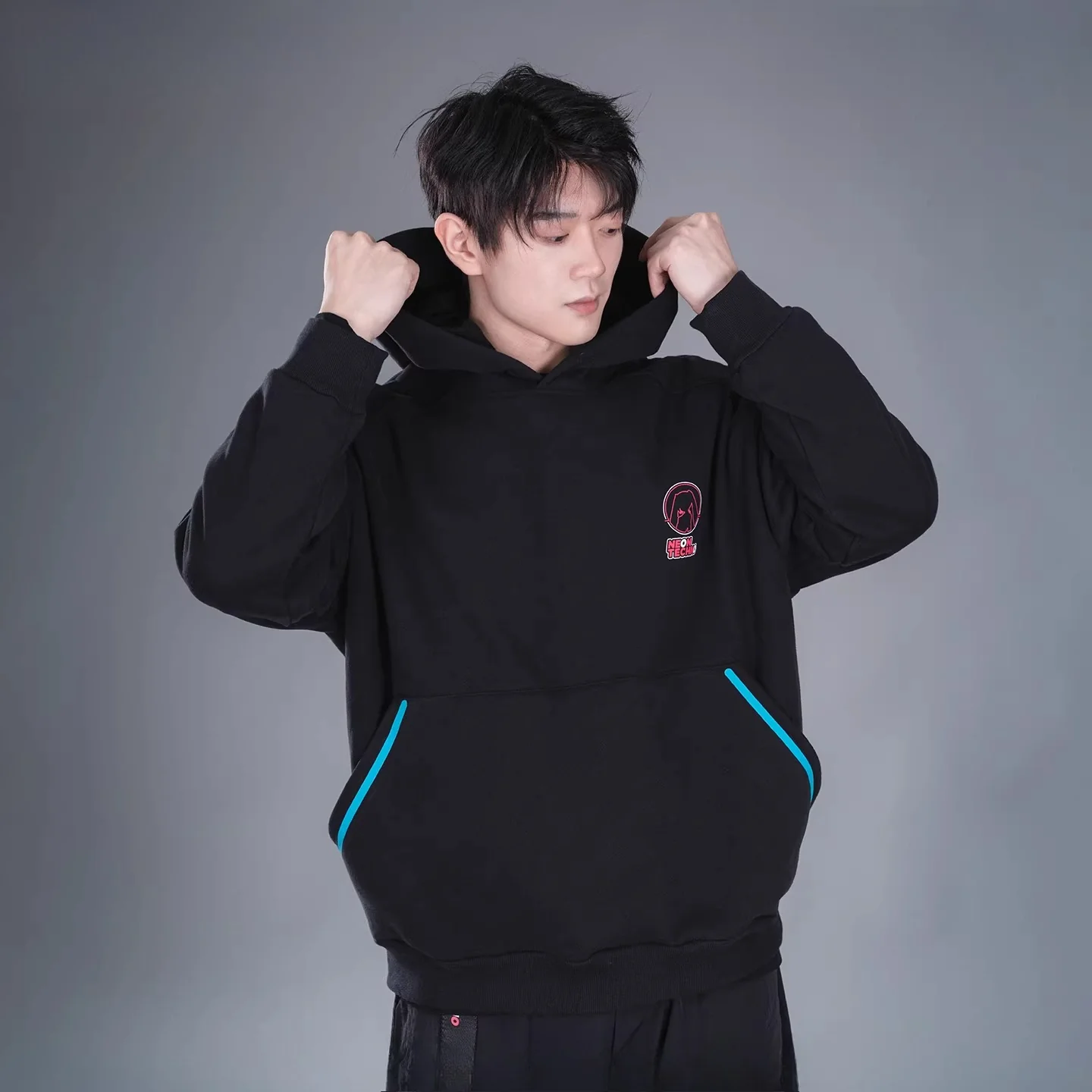 Official Hatsune Miku Neon Electronic Music Series Hoodie – Oversized Couple Streetwear Sweatshirt - Image 3