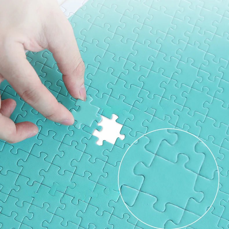 Officially Licensed Hatsune Miku 16th Anniversary Glow-in-the-Dark Puzzle (1147 Pieces) - Image 3