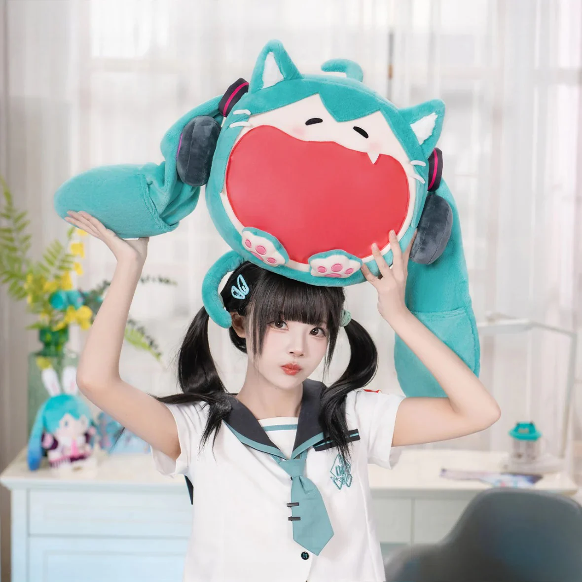 Officially Licensed Hatsune Miku 2024 NYANYA Special Edition Cat Paw Plush Itabag - Image 2