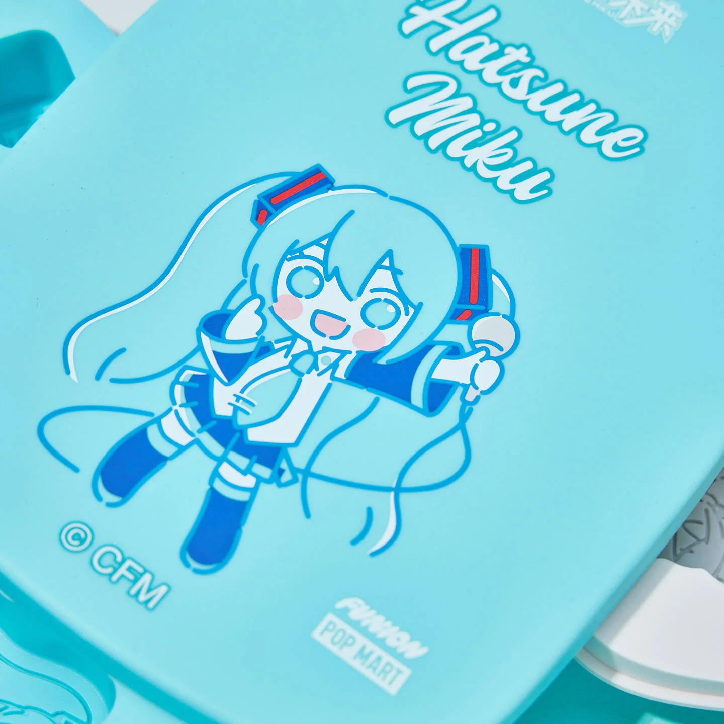 Officially Licensed Hatsune Miku Ice Cube Mold - Image 5