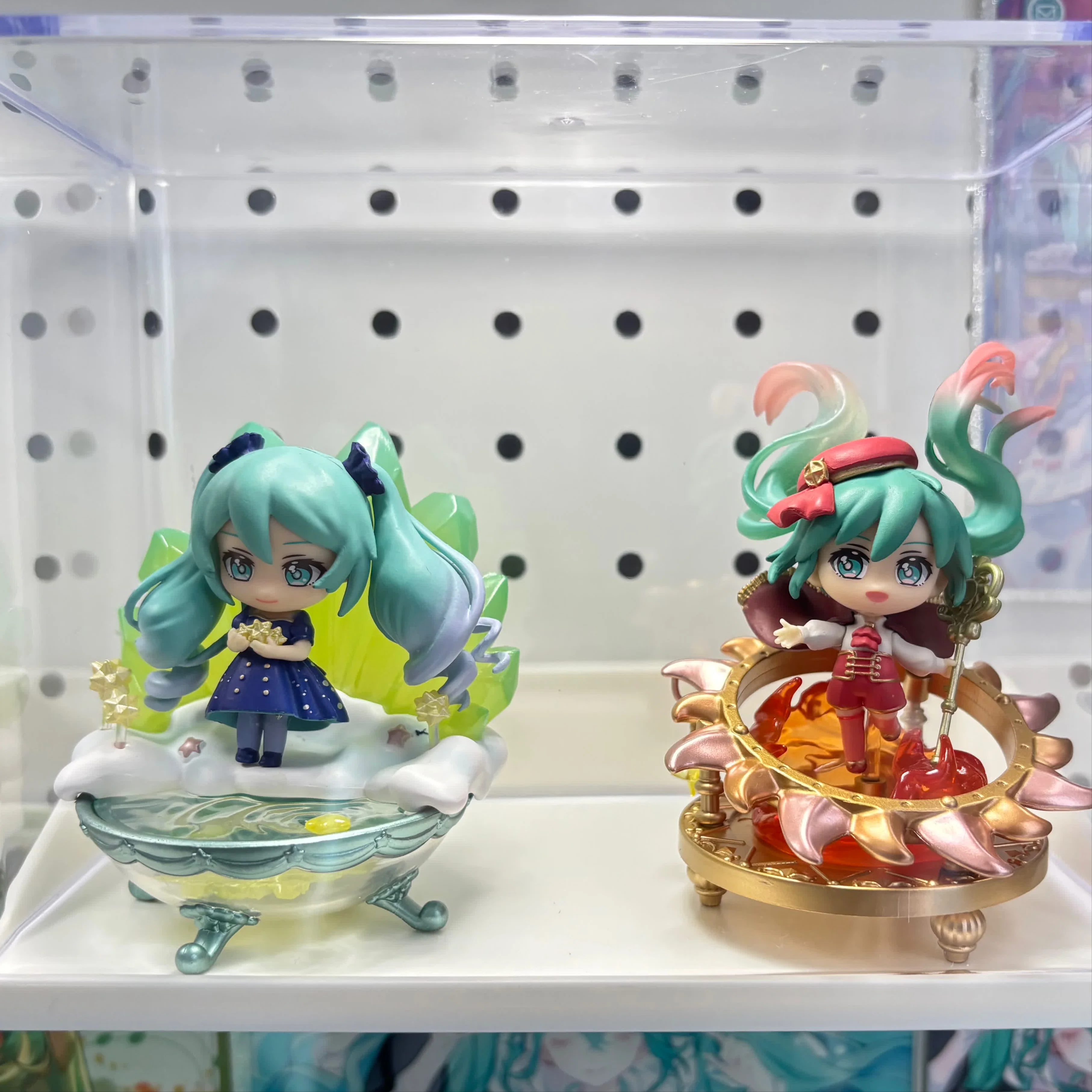 Officially Licensed Hatsune Miku Miniature Figure Blind Box - Image 4