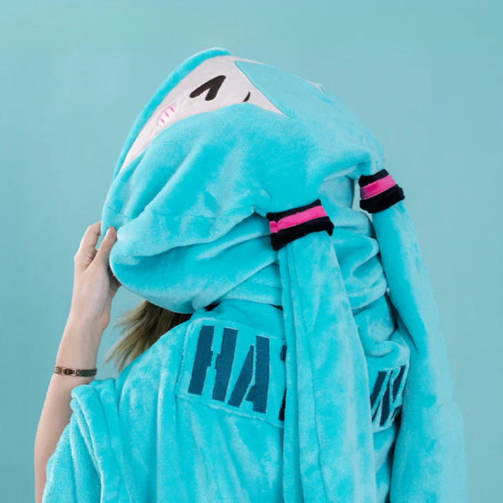 Officially Licensed Hatsune Miku Multi-functional Hooded Air-Conditioning Blanket - Image 3