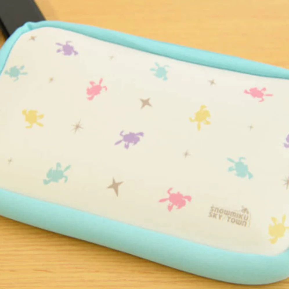 Officially Licensed Hatsune Miku Snow Future Storage Bag - Image 3