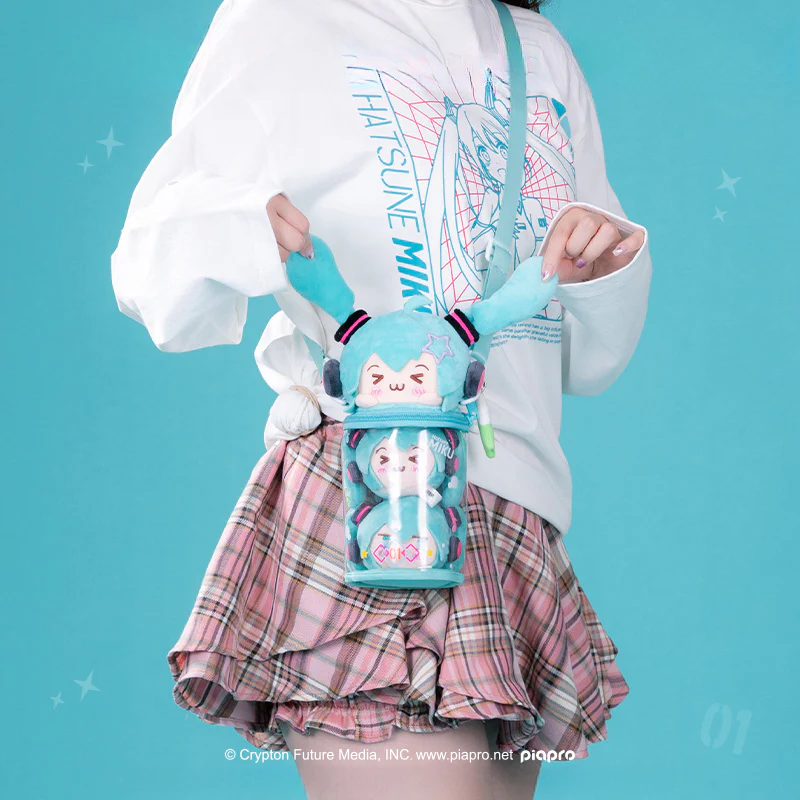 Officially Licensed Hatsune Miku Squinted Eyes Series Bucket Itabag - Image 3